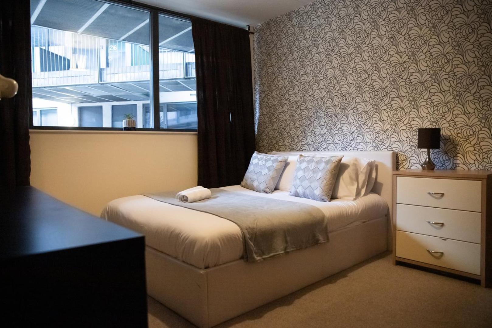 Leeds Vibrant 2 Bedroom Sleeps 4 외부 사진